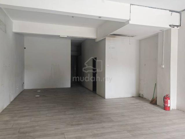 Facing Road Ground Floor Shoplot Plaza Gunung Indah Alor Setar Rent 4