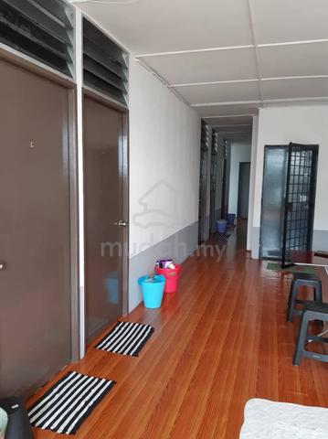 room for rent stutong kuching 1