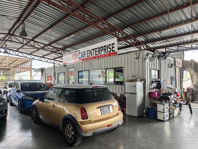 TAMPOI, JOHOR BAHRU, Commercial Lot/ Car Showroom FOR RENT 1