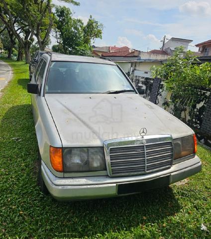 1995 Mercedes Benz 230TE 2.3 (A) - 4
