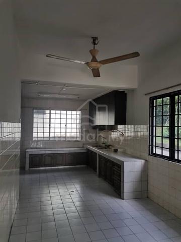 4r3b EndLot 2sty House Taman Sungai Besi Indah Seri Kembangan Balakong 1