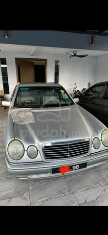 1995 Mercedes Benz 230E 2.0 (M) - 1