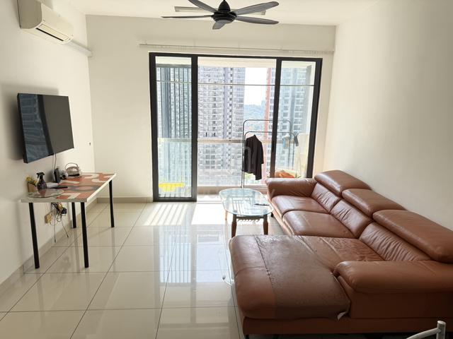 you vista- common room- fully furnished- 1 carpark 1