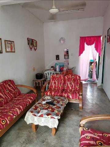 Rumah Teres Corner Lot Untuk Dijual 1