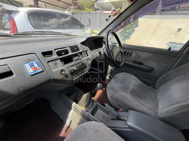 2000 Toyota UNSER 1.8 GLi (M) - 5