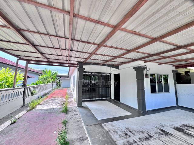 END LOT: TMN SRI SAUJANA, KOTA TINGGI (2,100sqft) NON BUMI / RENOVATED 1