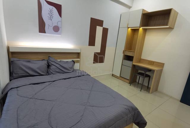 Female Master Room Fully Furnish near Sungai Long @ Mahkota Garden 1