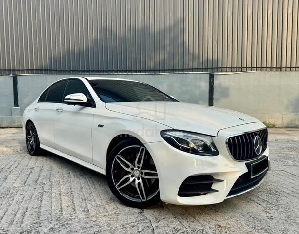 2017 Mercedes Benz E250 2.0 AMG 360CAM BURMESTER - 1