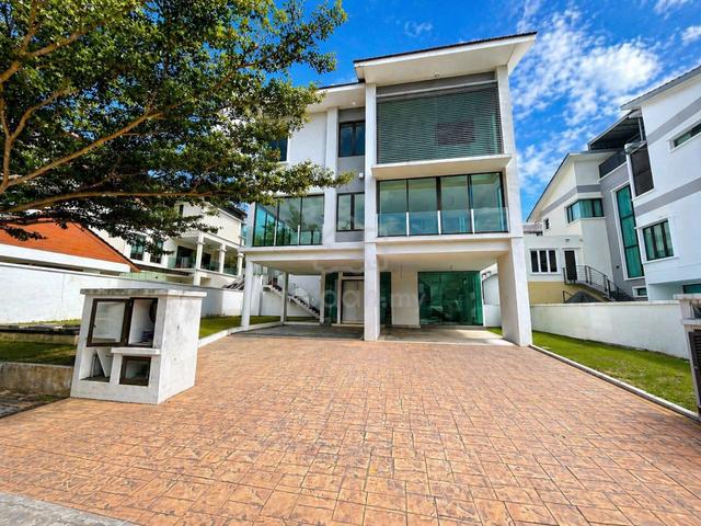 MURAH 💥 FREEHOLD 3 Storey Bungalow Amberhill Melawati KL 1