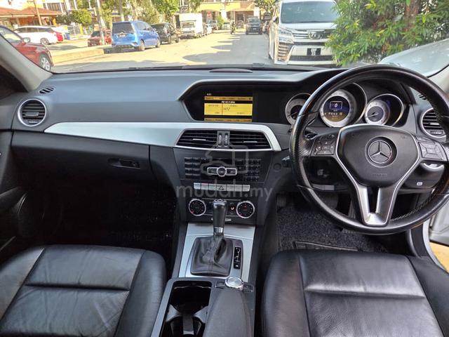 2012 Mercedes Benz C250 AMG low mileage warrenty - 3