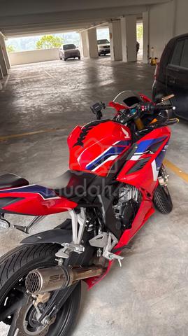 Carousel Image