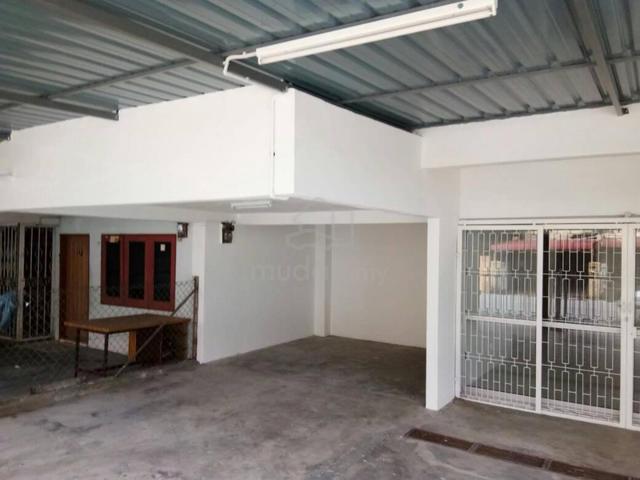 Teres 2 Tingkat Taman Alamanda, Jalan Sultan Omar 1