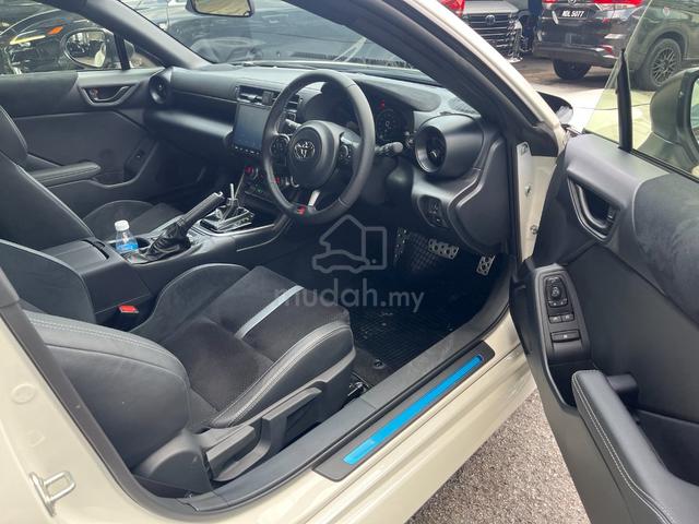 2024 Toyota GR86 2.4 RZ (2k Milleage) 5A - 4