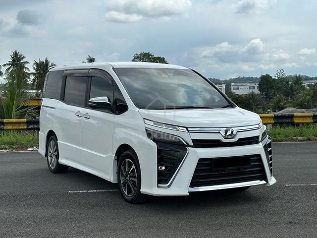 2018 Toyota VOXY V 2.0 (A) - 1