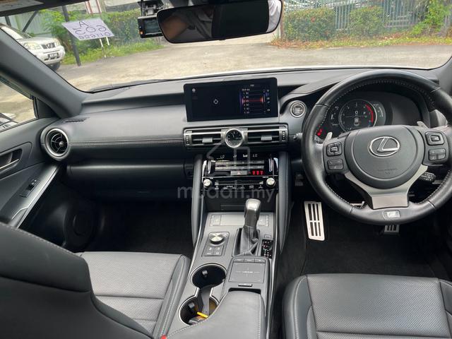 2022 Lexus IS300 2.0 F-SPORT (4.5B Grade) - 1