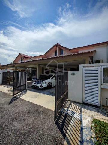 Rumah Setingkat Setia Fontaines 1