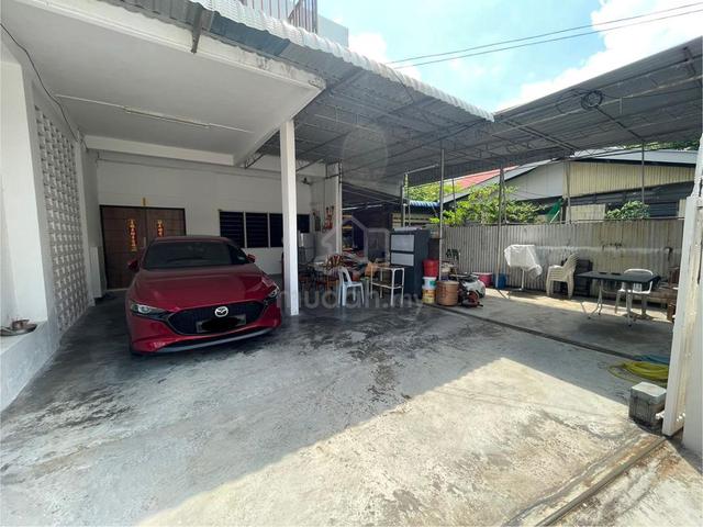 2 Storey Semi-D For Sale Near Jalan Macalister Concrete Floor GOOD BUY 1