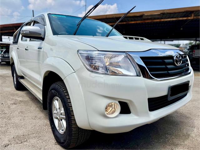 2014 Toyota HILUX 2.5 G VNT (A) - 2