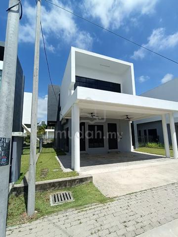 Banglo Mewah 2 Tingkat 1