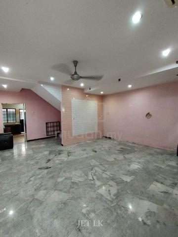2 Storey House for Rent sewa rumah Taman Mewah Baru kitchen table top 1