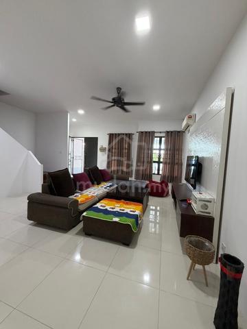 Fully Furnished Double Storey Intermediate for Rent 1