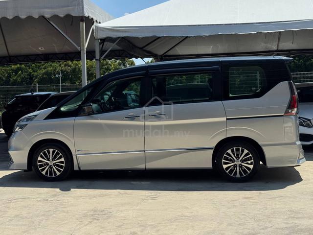 Nissan SERENA HYBRID PREMIUM HWS / FULL LOAN - 4