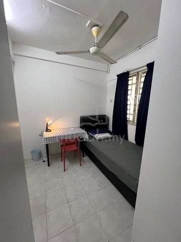 Bilik sewa Single Room prmpuanMlay_with wifi 1
