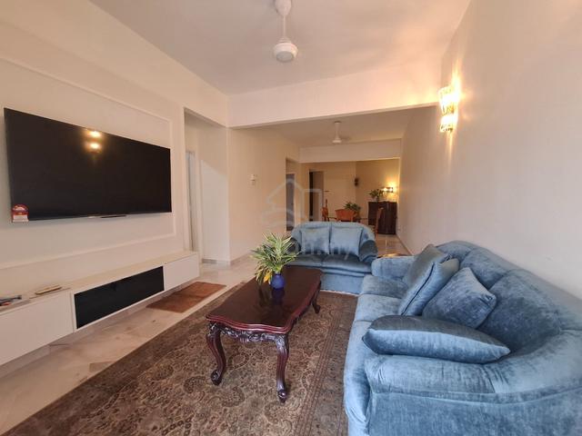 Kristal Court 1