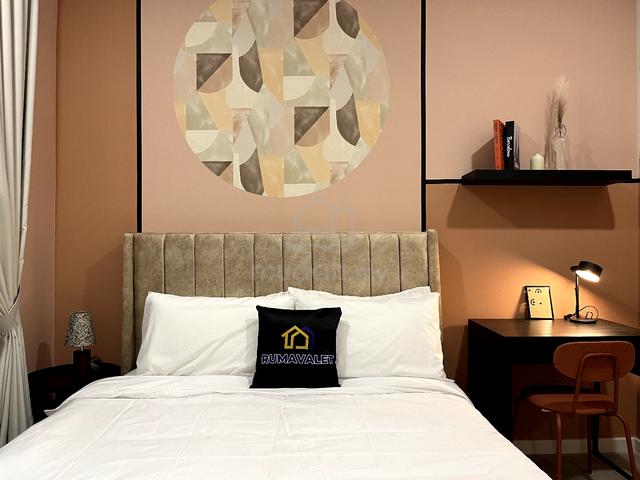 Master Bedroom with PRIVATE TOILET 1