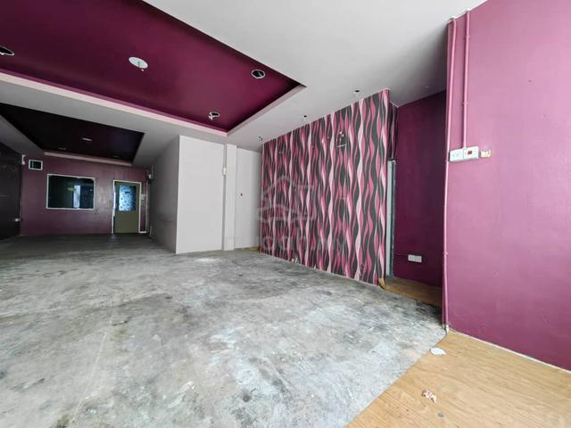 Facing Road 1st Floor Shoplot Mergong Near Lotus Alor Setar For Rent 3