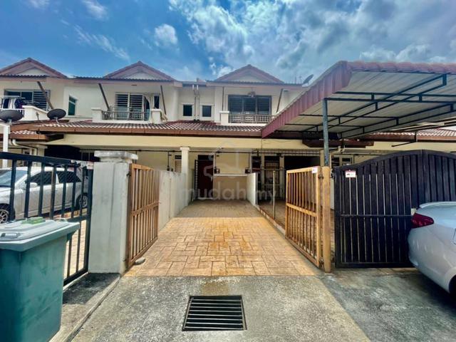 Upper Unit Bayu Parkville Townhouse, Balakong 1