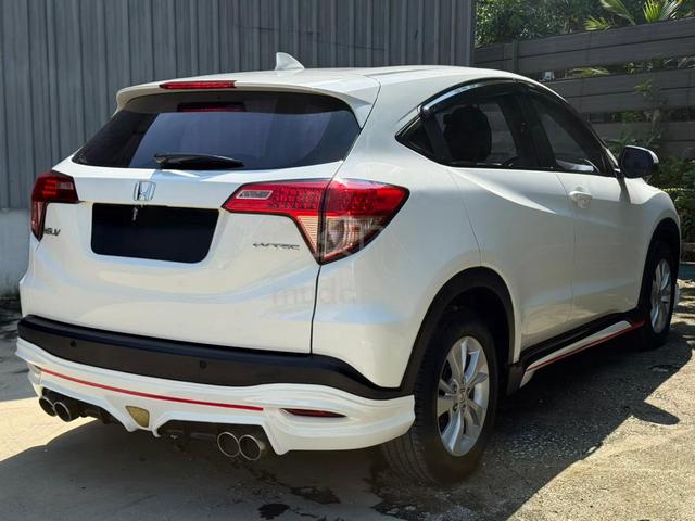 2017 Honda HR-V 1.8 E ENHANCED (A) Senang Loan 🔥 - 4