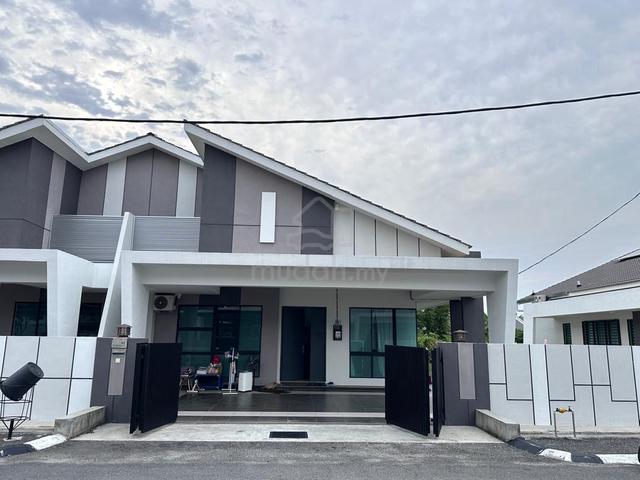 Semi-D Taman anjung Lekir 1