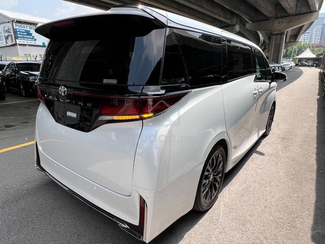 2025 Toyota VELLFIRE 2.4 Z PREMIER Ready Stock -5A - 4
