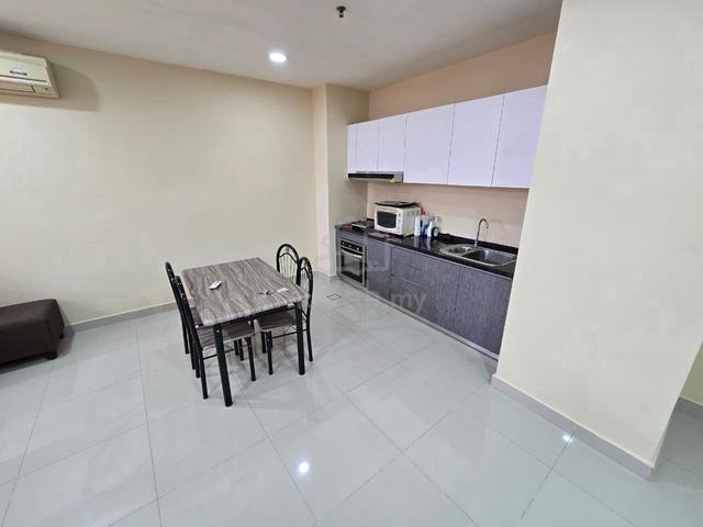 E Suite-Designer Suite @ Emerald Avenue 1