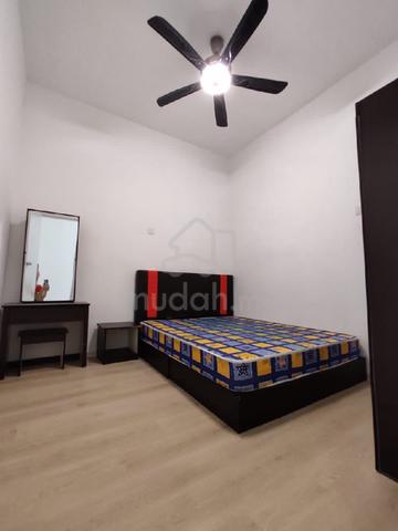 Double-storey Terrace House 🏡 (Room) 1