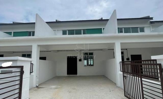 Double Storey Terrace House at Taman Lazuli Bukit Galena 3