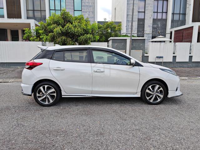 2022 Toyota YARIS 1.5 E (A) - 3