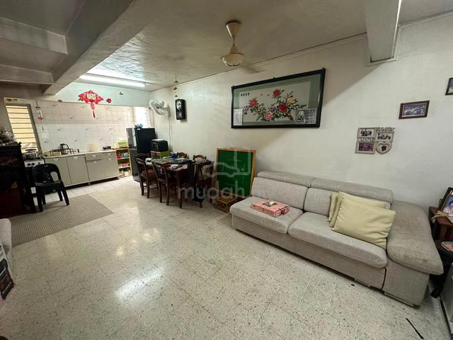 2.5 Sty Taman Sri Sinar, Renovated 1