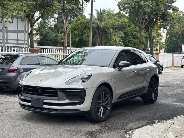 2024 Porsche MACAN T 2.0 FACELIFT*SPECIAL GREY* 5A - 1