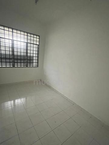 Taman Puteri Wangsa Single Storey / Ulu Tiram / Desa Jaya / 3 Bedroom 4