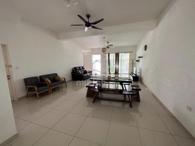 2sty House at Hijayu - Elvina with fully aircond and kitchen cabinet 1