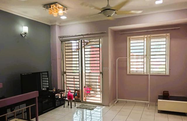 Taman Sri Gombak Fasa 10, Batu Caves, 2.5 Sty, With Balcony, Renovated 1