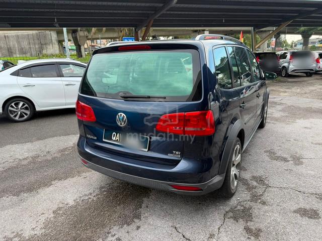 2011 Volkswagen TOURAN 1.4 (A) - 4