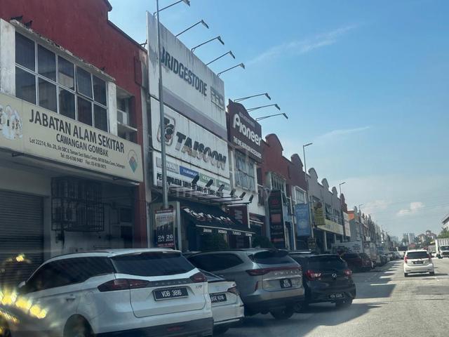 semi-d factory at bolton batu caves 1