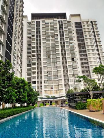 Riana South Cheras SMALL ROOM Fully furnished UCSI 1