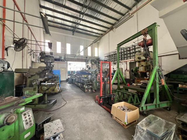 Single storey factory warehouse Balakong Taming Selesa Jaya Kajang 1
