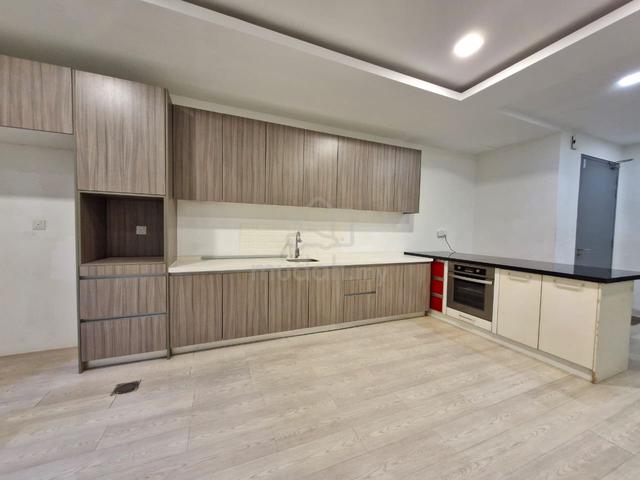 LakeFront Residence 1