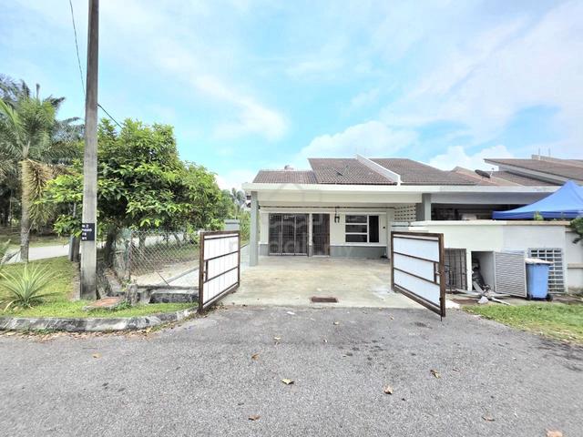 CORNER LOT 1 Storey Terrace Taman Amanah Jenjarom 1