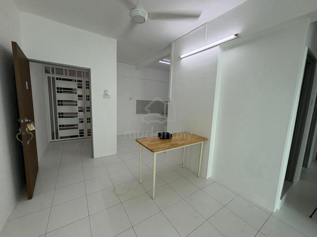 Pinang Laguna 1